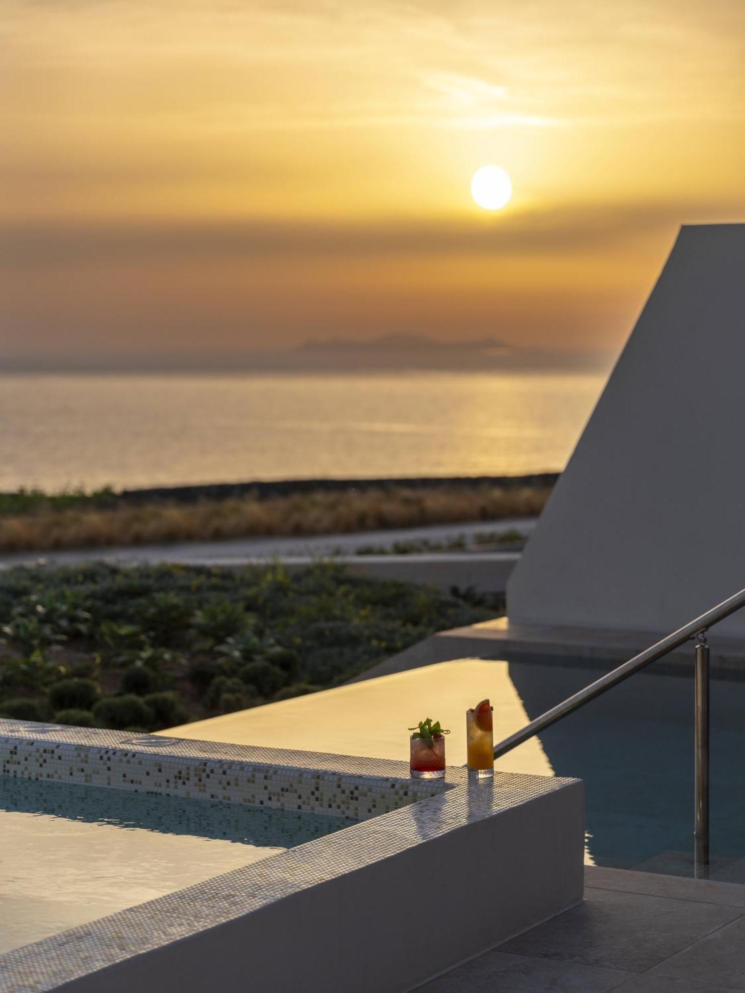 Santo Mine Oia Suites Exteriör bild